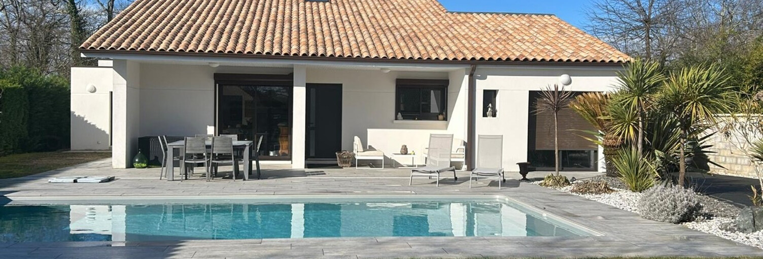 Maison 7 Pièces 213 m² à vendre à Saint-Jean-d'Illac (33127)