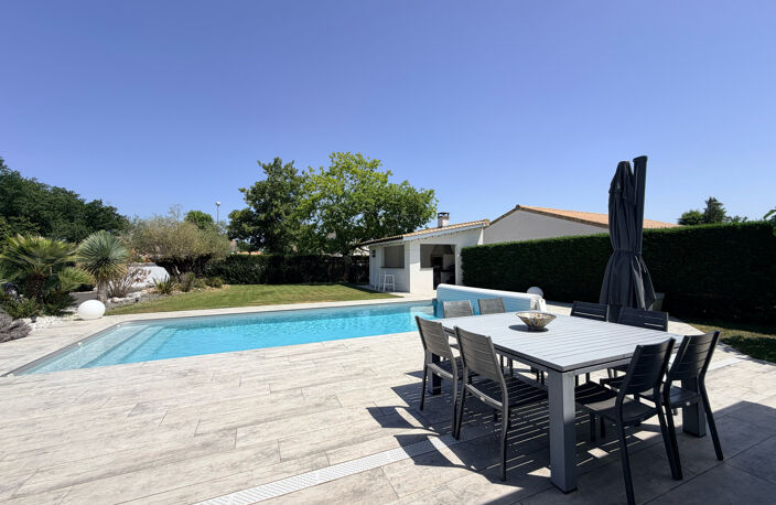 Maison d'Archi de 213m2 avec piscine - Saint Jean d'Illac ce — photo 3