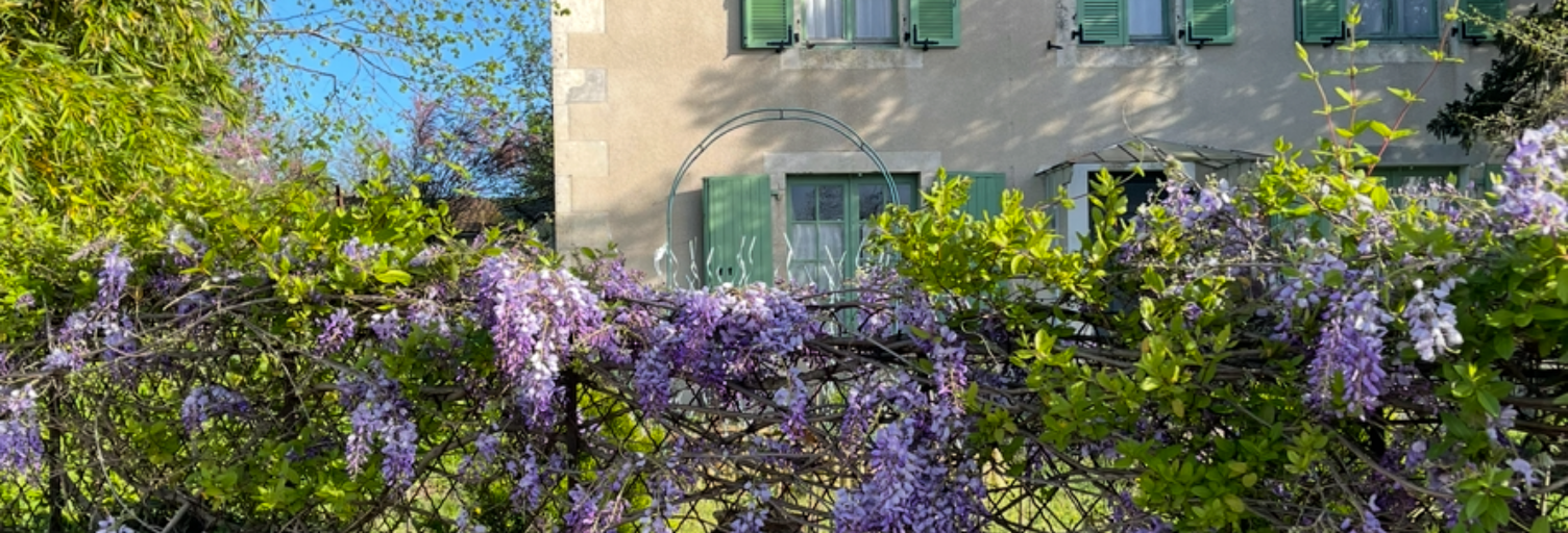 Maison 6 Pièces 169 m² à vendre à Taizé-Aizie (16700)