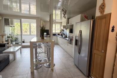 Appartement 3 pièces 163000 €