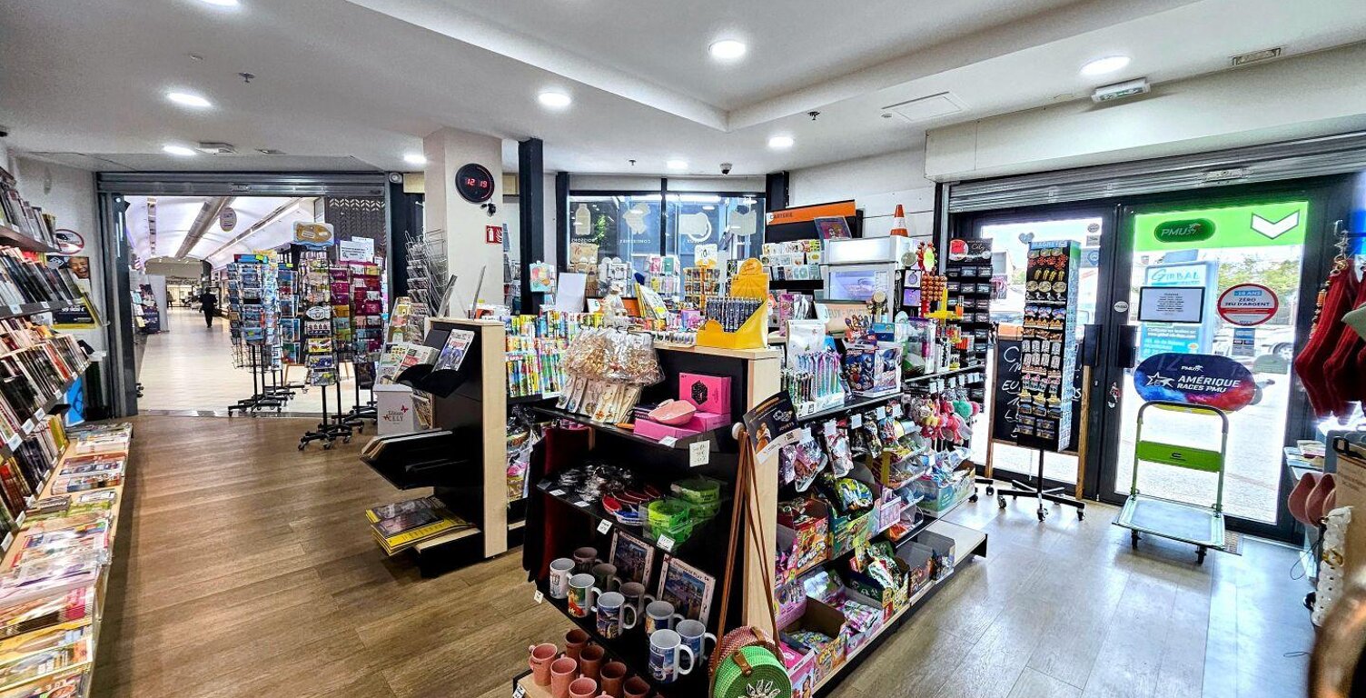 Vente Boutique/Local commercial 60 m&sup2; — photo 1