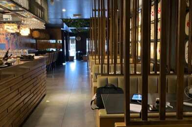 Commerce  400000 €