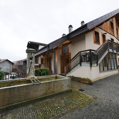 Maison 10 pièces 895000 €