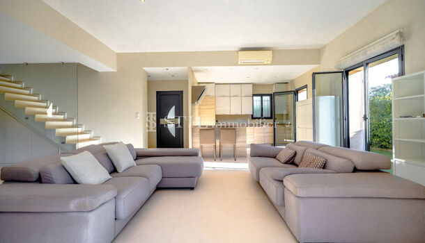 Villa / Maison 4 pièces  à vendre Plan-de-la-Tour (Le) 83120