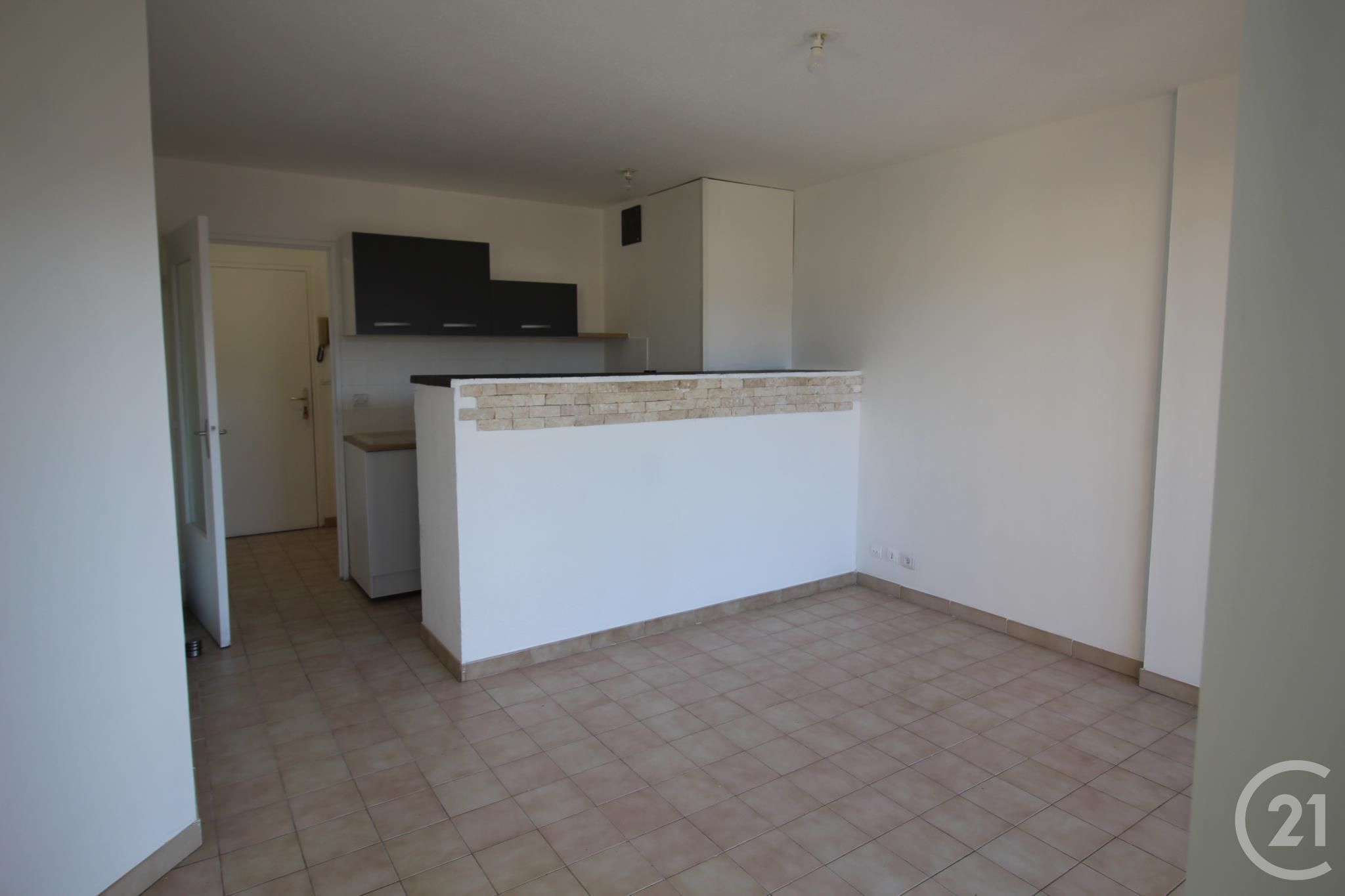 Appartement  T1 à louer Aubagne 13400
