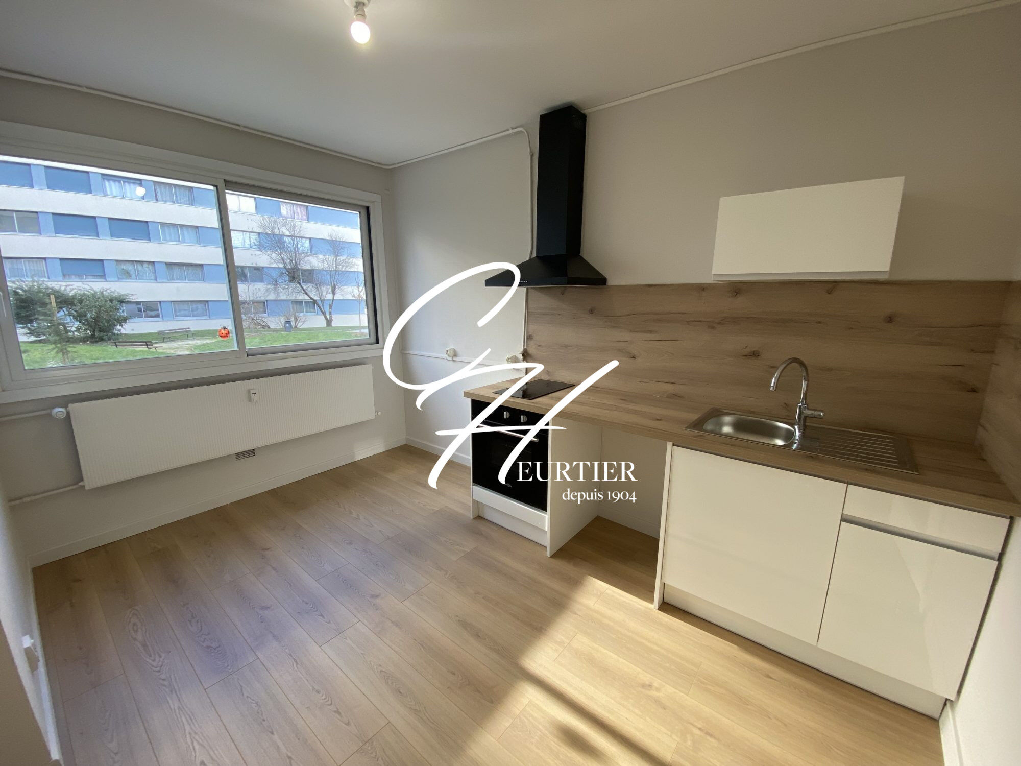 Appartement  T2 à louer Seyssinet-Pariset 38170