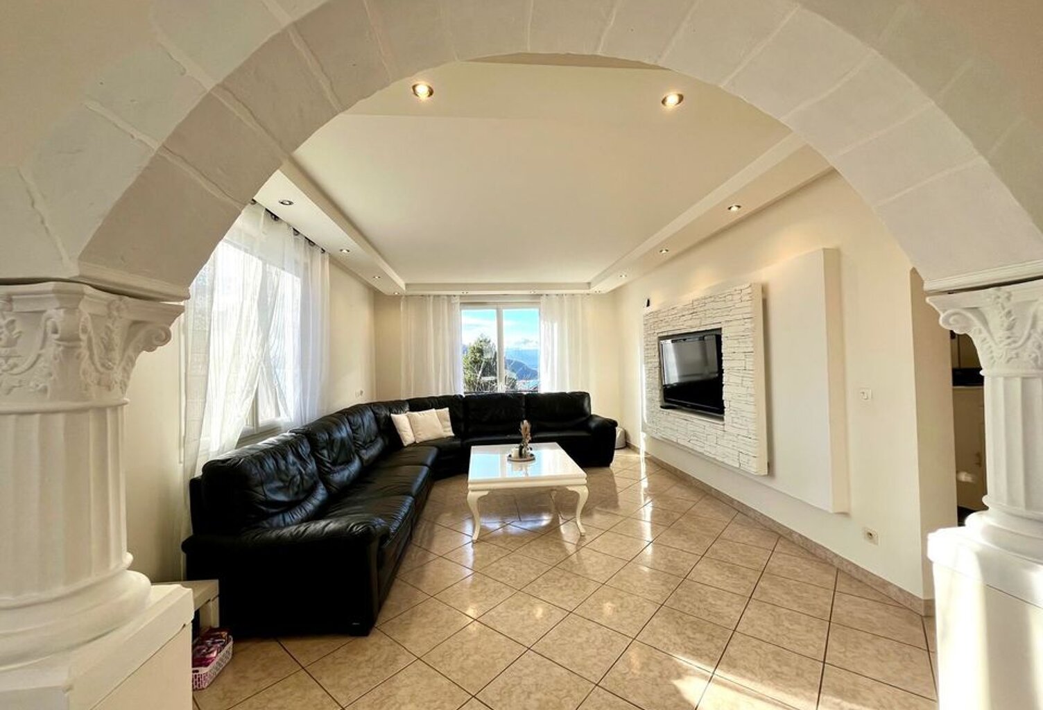 Compromis entre maison et Appartement Type 4 de  102 m² avec — photo 1