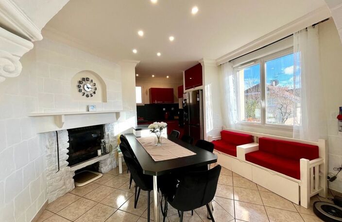 Compromis entre maison et Appartement Type 4 de  102 m² avec — photo 3