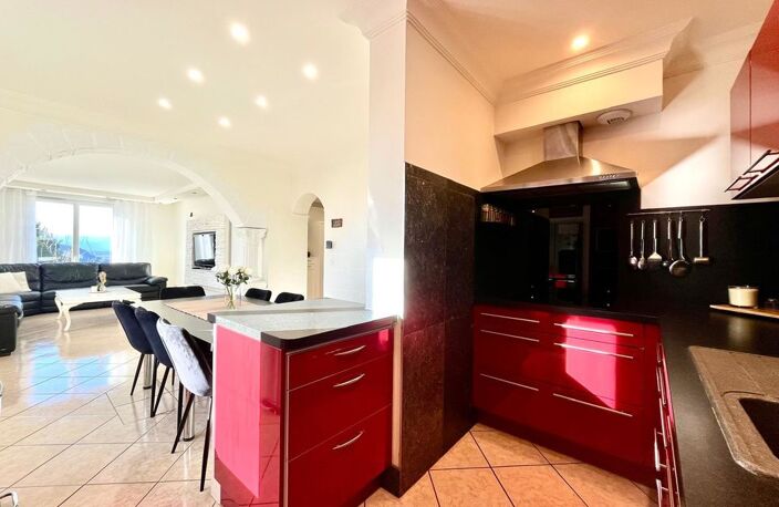 Compromis entre maison et Appartement Type 4 de  102 m² avec — photo 4