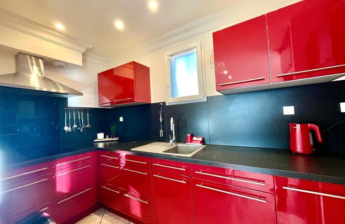 Compromis entre maison et Appartement Type 4 de  102 m² avec — photo 5
