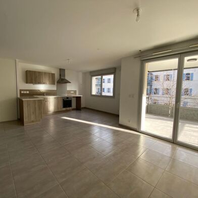 Appartement 3 pièces 256000 €