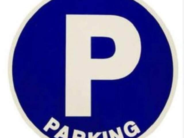 LA GARENNE-COLOMBES – CHAMPS-PHILIPPE – PARKING AVEC BORNE DE RECHARGE ÉLECTRIQUE — photo du bien
