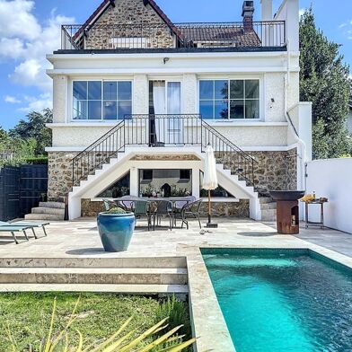 Maison 6 pièces 449000 €