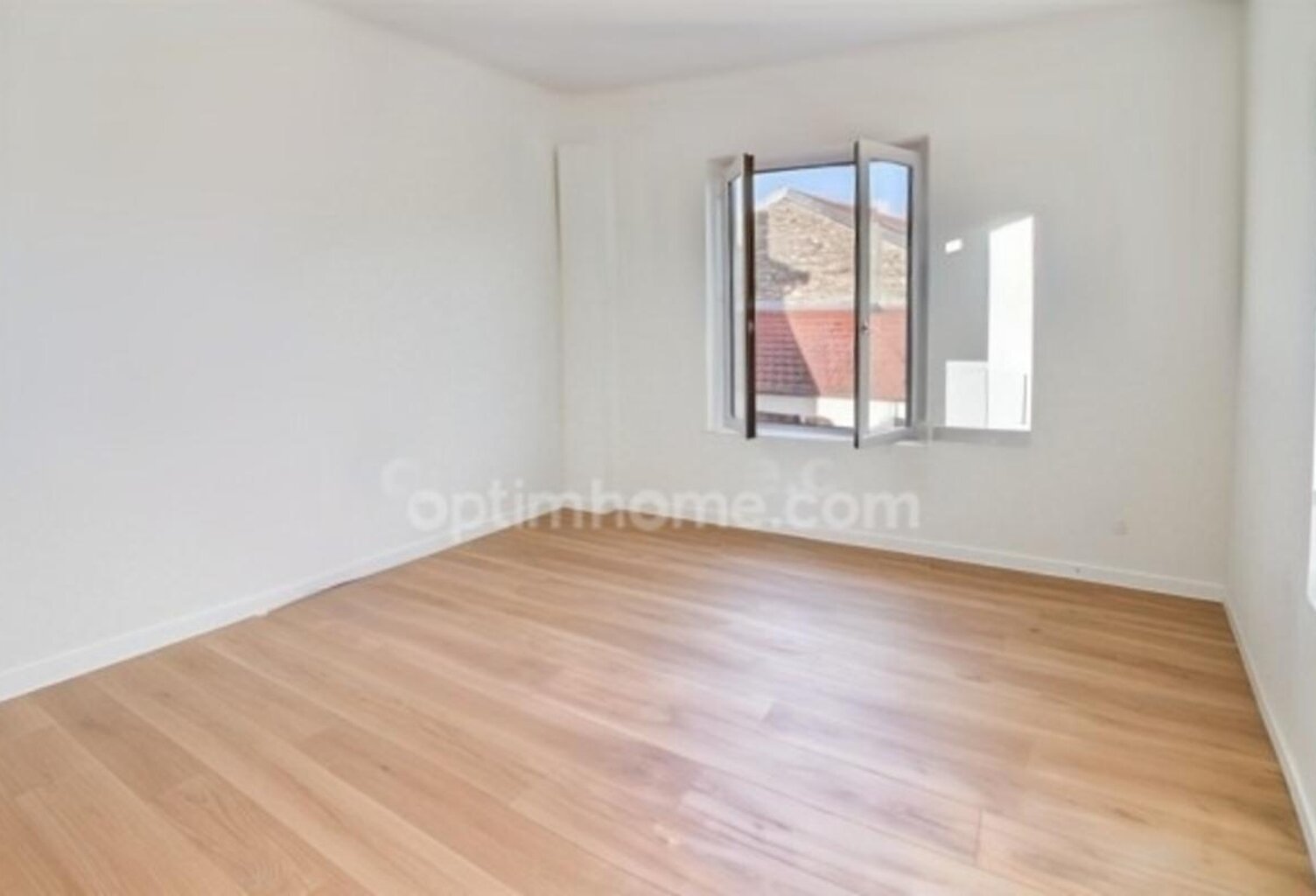 SPECIAL INVESTISSEURS !  appartement 1 pièce de 20 m2 avec cave et parking à vendre à Carrières sous Poissy au prix de 89000 euros — photo 1
