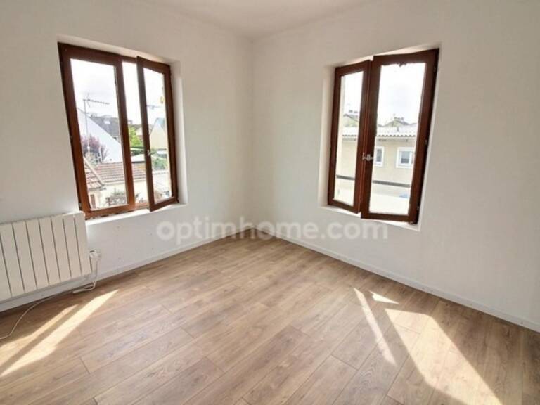 SPECIAL INVESTISSEURS !  appartement 1 pièce de 20 m2 avec cave et parking à vendre à Carrières sous Poissy au prix de 89000 euros — photo 1