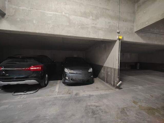 Parking À Vendre — photo du bien