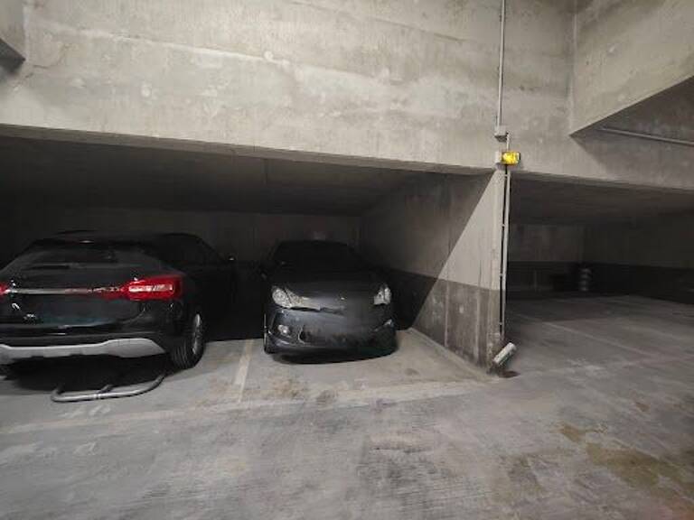 Parking À Vendre — photo 1