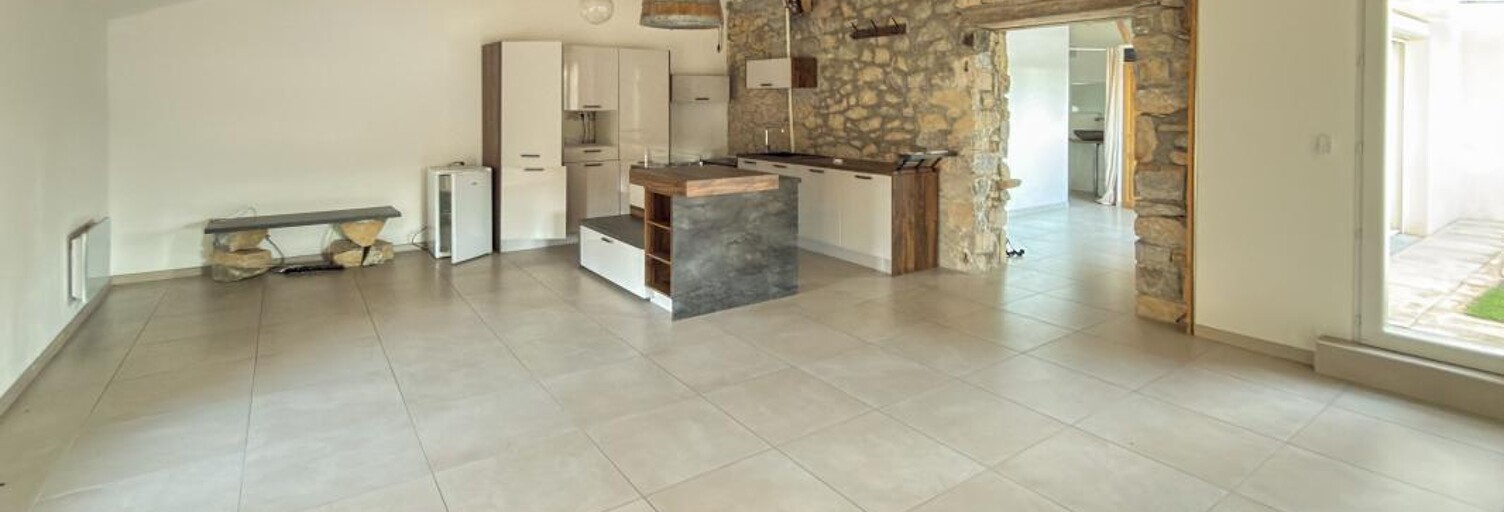 Appartement 2 Pièces 103 m² à vendre à Saint-Jean-le-Centenier (07580)