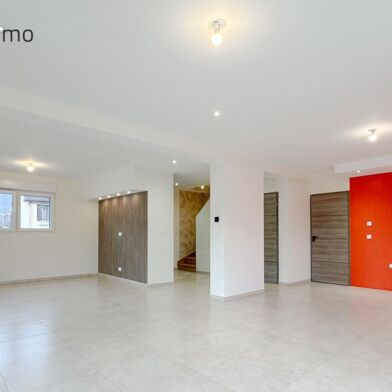 Maison 5 pièces 284000 €