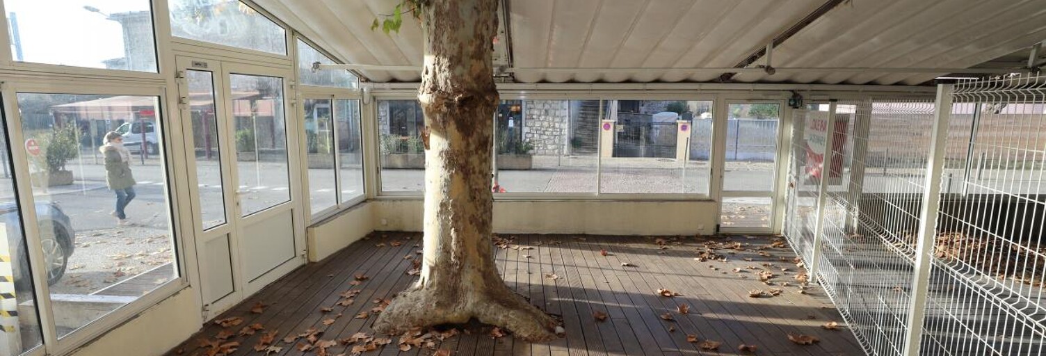 Commerce   m² à louer à Ruoms (07120)