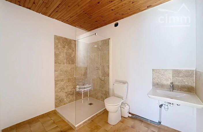 Bastide de 180m² en campagne à rénover — photo 5