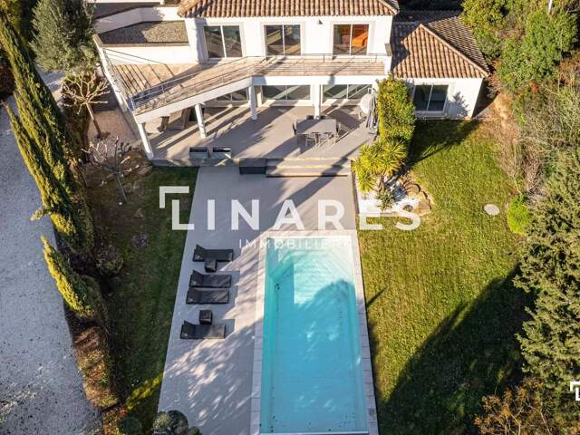 PARC CALIFORNIA - Villa T5 de 226 m2 - Terrain Piscine - Salle d — photo du bien