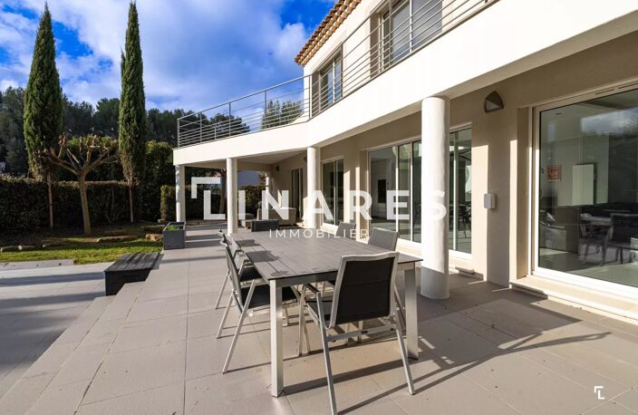 PARC CALIFORNIA - Villa T5 de 226 m2 - Terrain Piscine - Salle d — photo 2