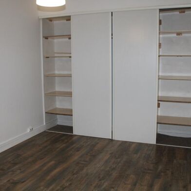 Appartement 1 pièces 1057 €