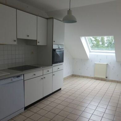 Appartement 4 pièces 1646 €