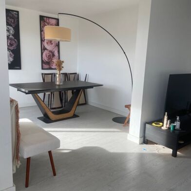 Appartement 3 pièces 1310 €