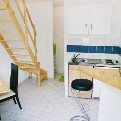 Appartement 1 pièces 400 €