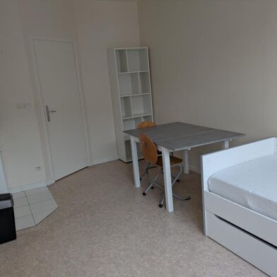 Appartement 1 pièces 425 €