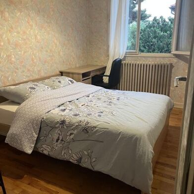 Appartement 1 pièces 550 €