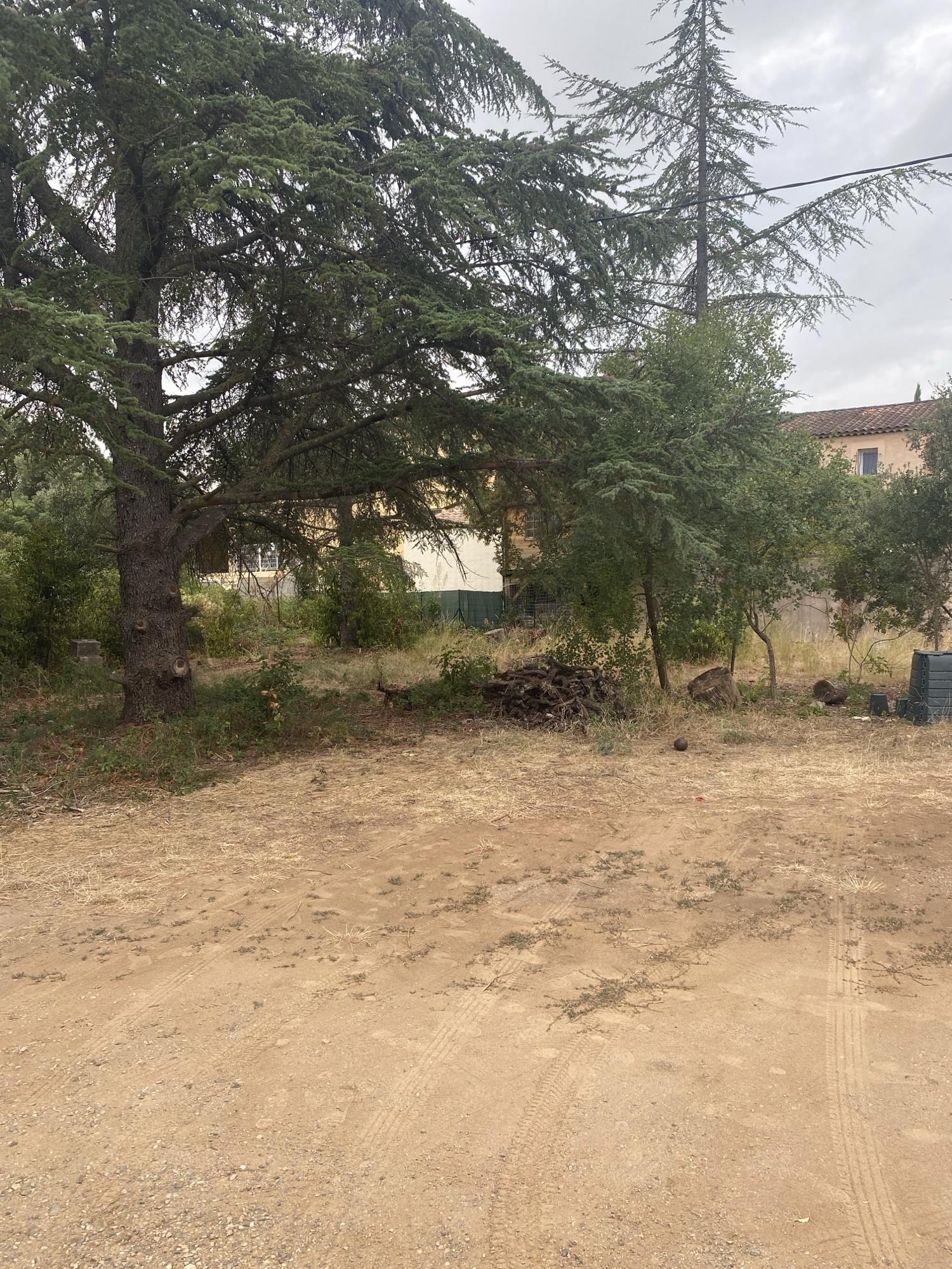 Terrain  à vendre Saint-Maximin-la-Sainte-Baume 83470