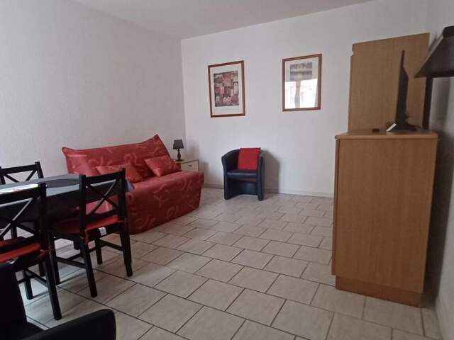 Studio à louer meublé Rochefort — photo du bien