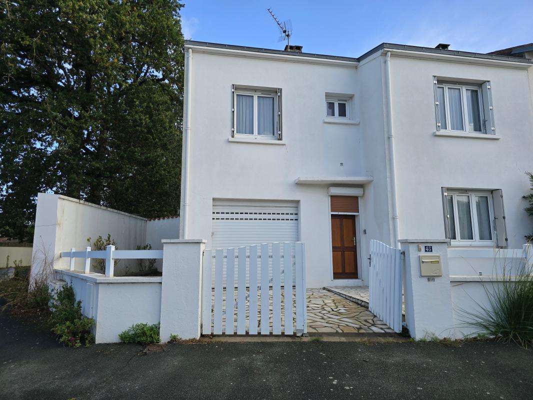 Villa / Maison  T5 à vendre Lagord 17140