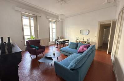 Centre historique de Nîmes – Appartement Type 5 avec balcon/terrasse — photo du bien