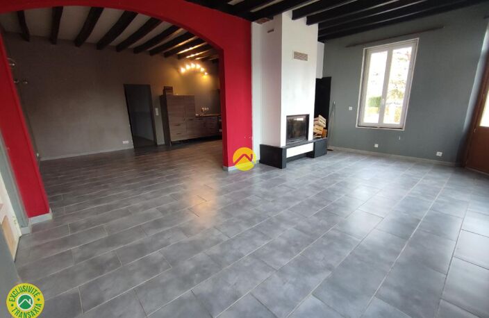 BEAUX VOLUMES AVEC GRANDS GARAGES ! — photo 4
