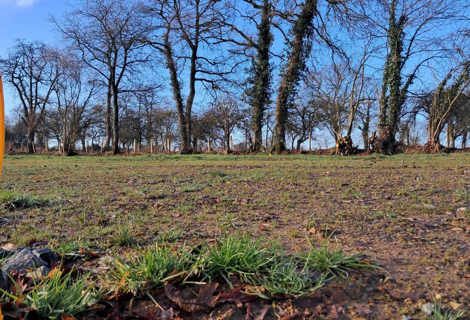 Terrain constructible & viabilisé - 438m² — photo 1