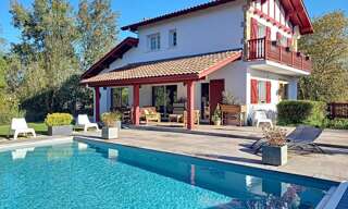 Maison 6 Pièces 246 m² à vendre à Saint-Pierre-d'Irube (64990)