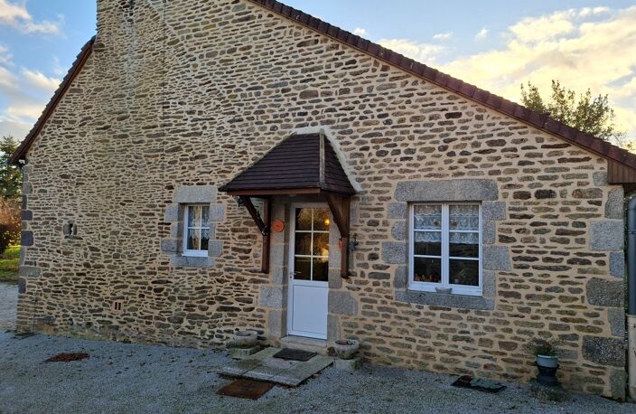 Longère + dépendance + grange, 3000m2 terrain clos, proche de ST CENERI LE GEREI & à 10 MIN ALENCON- Commerces et écoles à moins de 7 min — photo 3