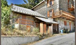 Maison 3 Pièces 84 m² à vendre à Aiguilles (05470)