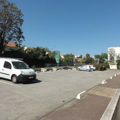 Commerce 11 pièces 300000 €