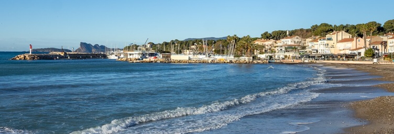 Appartement 1 Pièce 31 m² à vendre à Saint-Cyr-sur-Mer (83270)