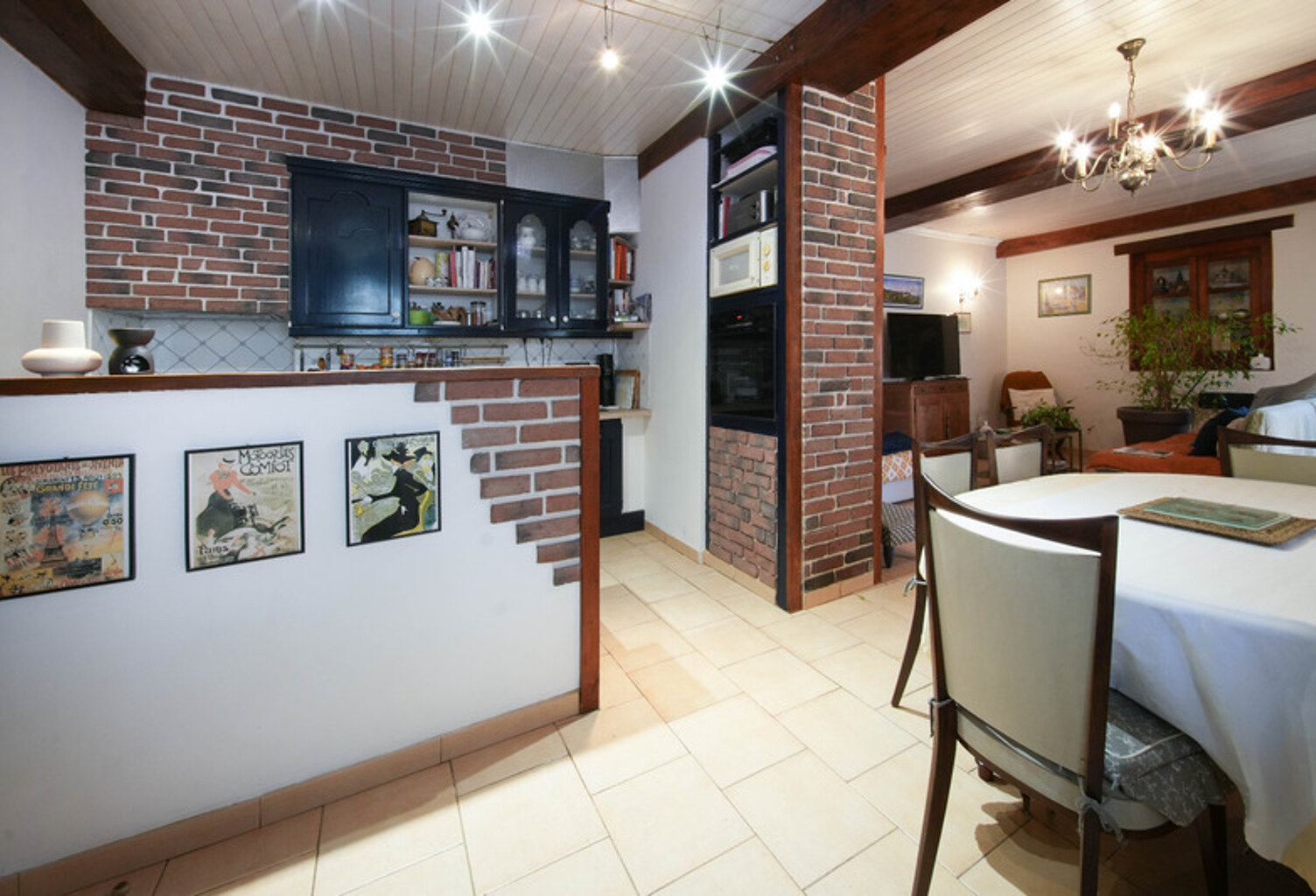 BAYONNE, QUARTIER DES ARÈNES, MAISON FAMILIALE DE 211 m² — photo 1