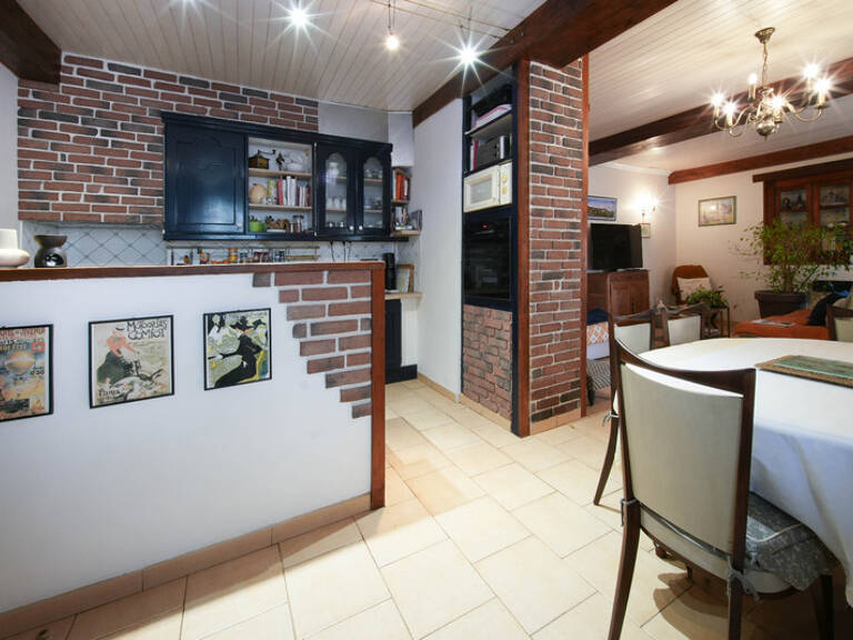 BAYONNE, QUARTIER DES ARÈNES, MAISON FAMILIALE DE 211 m² — photo 1