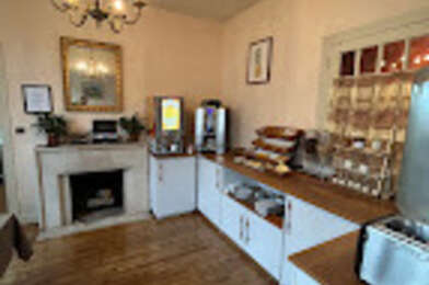 Commerce  247000 €