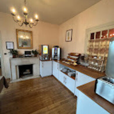 Commerce  260000 €