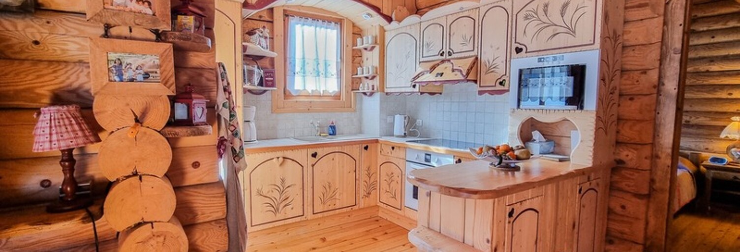 Maison 9 Pièces 165 m² à vendre à Saint-Pierre-dels-Forcats (66210)