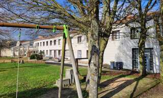 Immeuble  1079 m² à vendre à Saint-Loup-Lamairé (79600)